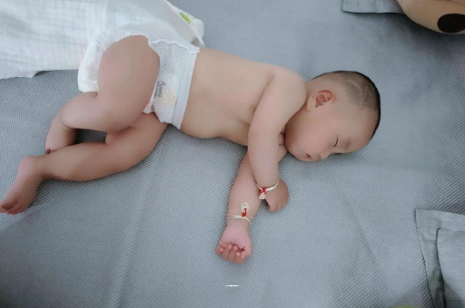 谷城没满月的宝宝 谷城没满月的宝宝